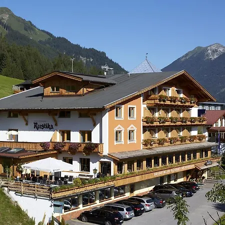 Hotel Rustika 4*