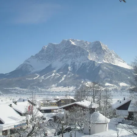 فندق روستيكا