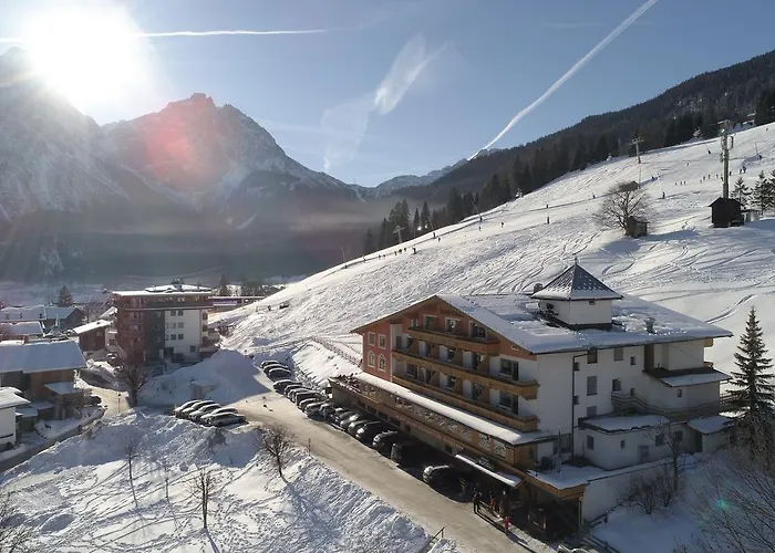 روستيكا فندق 4*